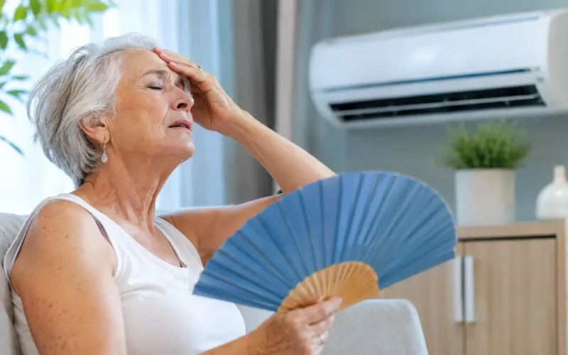 Seniors : la climatisation protège-t-elle vraiment des coups de chaleur ?
